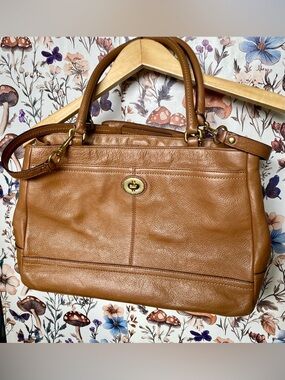 Coach Park Leather Carryall Bag Model F19728 Brown Pebbled Leather